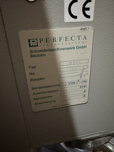 Perfecta Hydraulic Paper Lift Table — photo 3