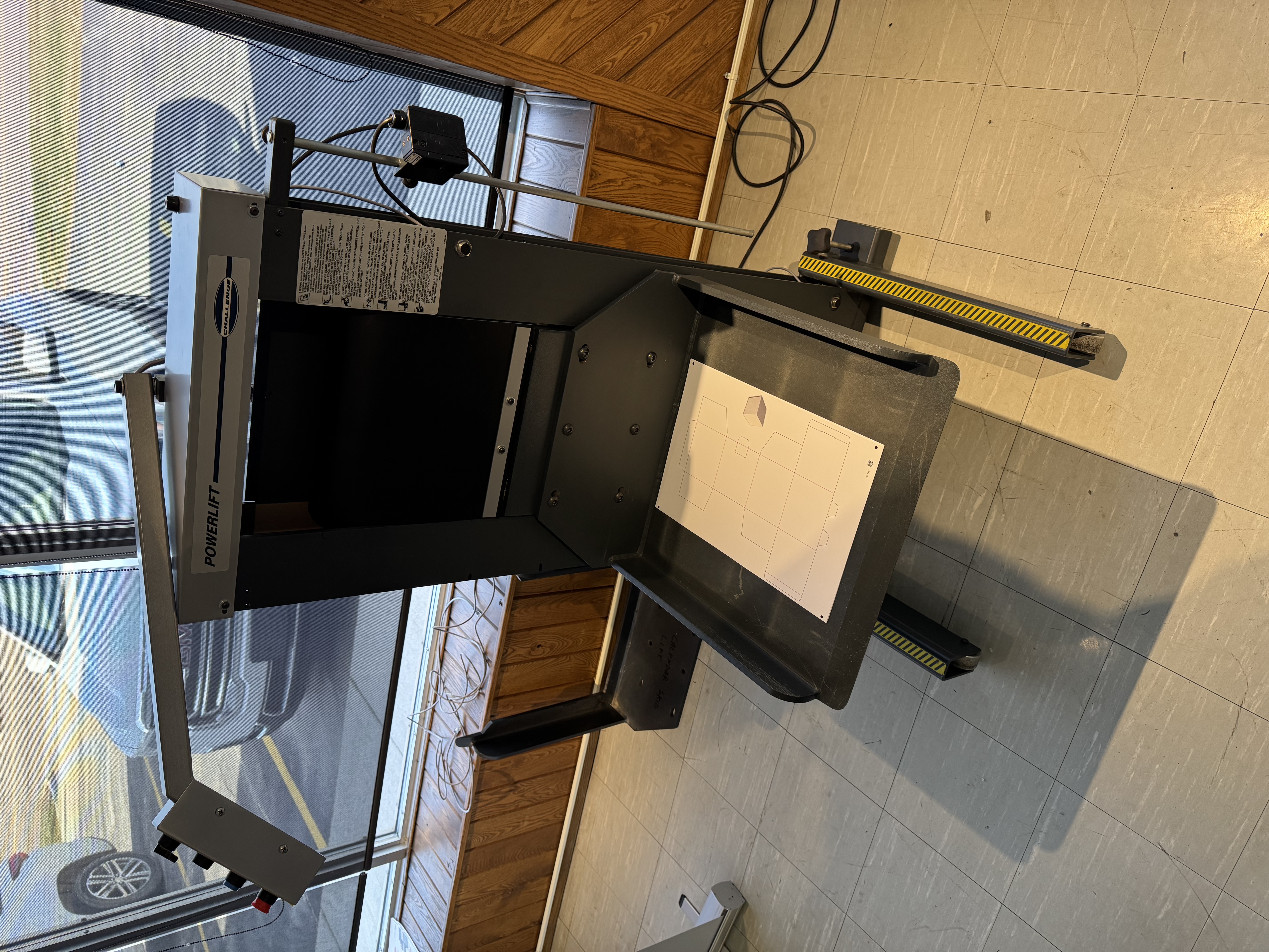Challenge Hydraulic Paper Lift — Challenge Powerlift main photo