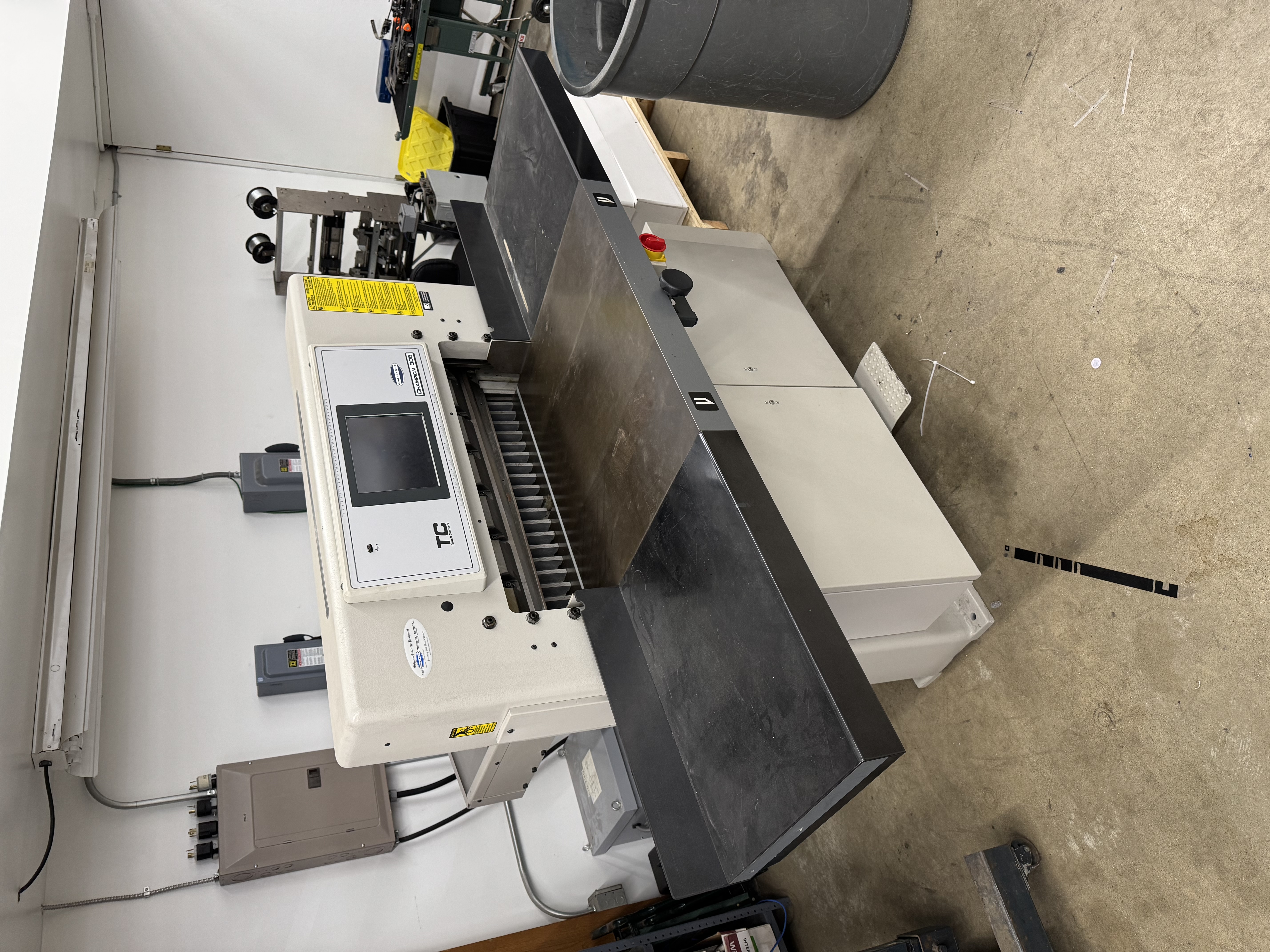Challenge Programmable Paper Cutter — Challenge TC main photo